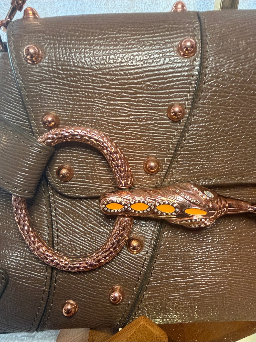Rare Gucci Serpent Head Horsebit Clutch - Picture 4 of 13